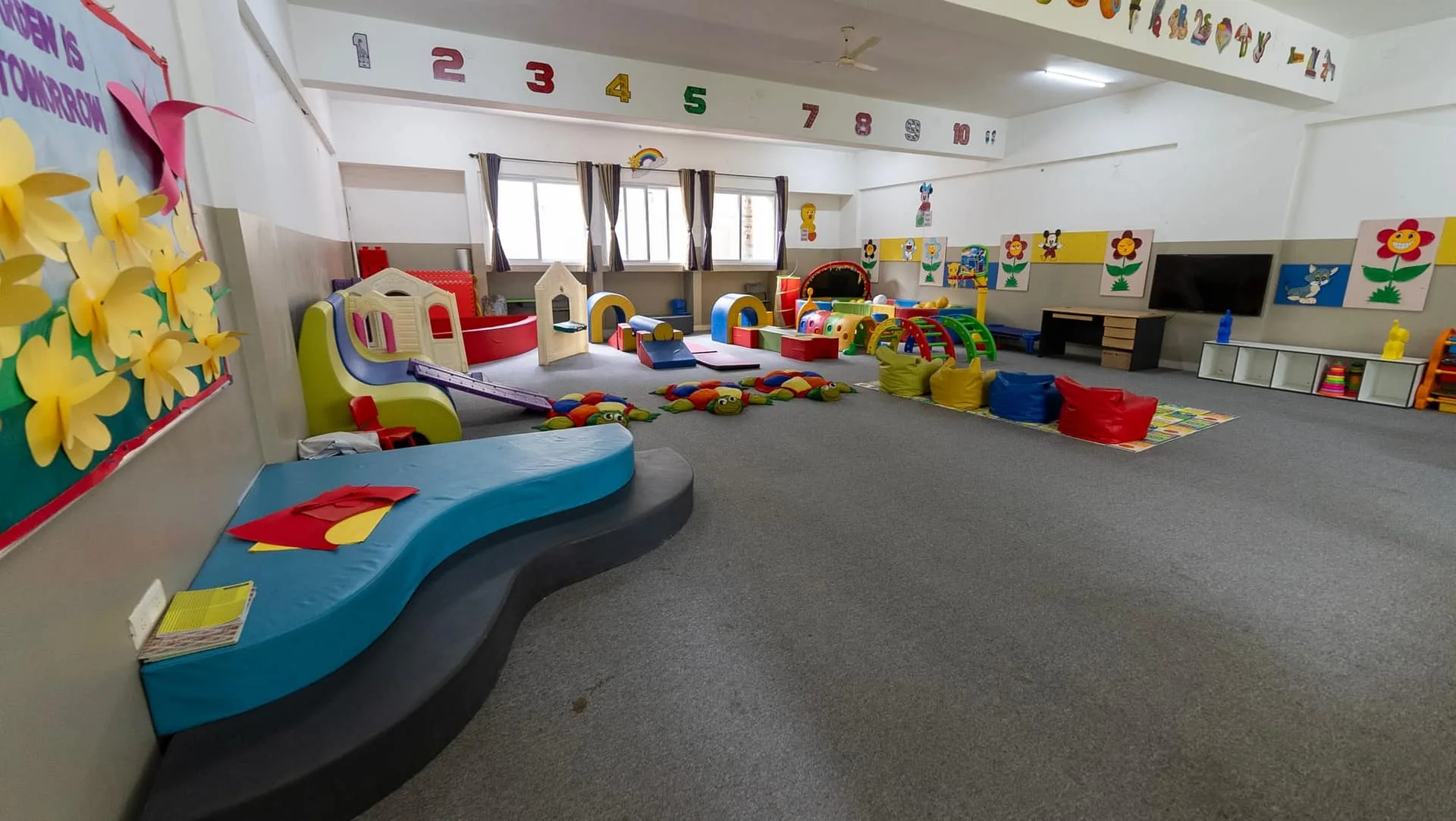 GoldenBee Daycare